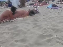 Compañeros de cuarto compartiendo una polla