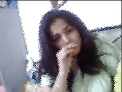 Seductora adolescente amateur Megan Loxx jugando consigo misma en cámara