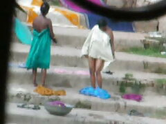 Rubia sexy en lencería negra